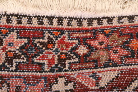Bakhtiar Red Hand Knotted 105 X 124  Area Rug 100-25158 Image 5