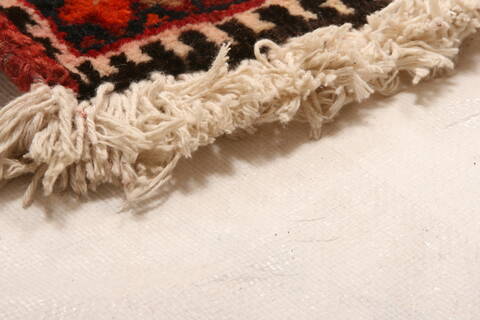 Bakhtiar Red Hand Knotted 105 X 124  Area Rug 100-25158 Image 6