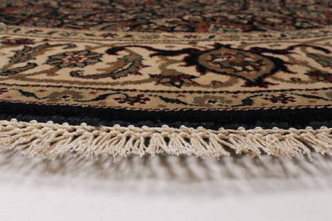 Herati Beige Round Hand Knotted 51 X 51  Area Rug 250-25206 Image 5