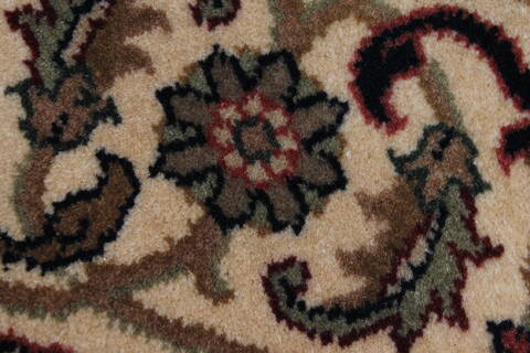 Herati Beige Round Hand Knotted 51 X 51  Area Rug 250-25209 Image 6