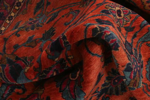Sarouk Red Hand Knotted 87 X 115  Area Rug 100-25227 Image 2