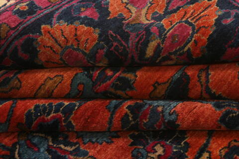 Sarouk Red Hand Knotted 87 X 115  Area Rug 100-25227 Image 6