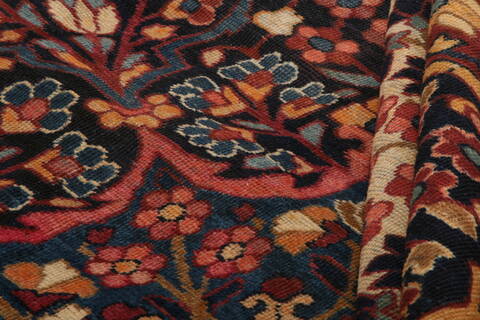 Kerman Red Hand Knotted 112 X 141  Area Rug 100-25246 Image 3