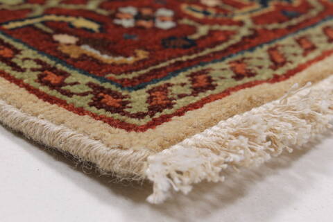 Serapi White Hand Knotted 30 X 50  Area Rug 250-25270 Image 6