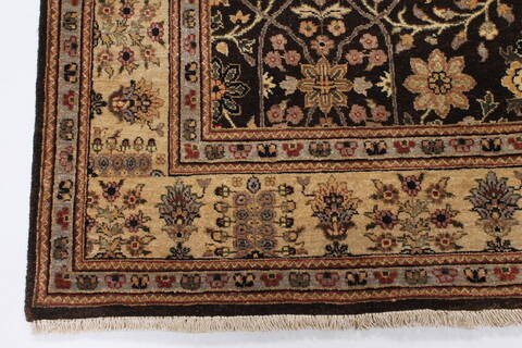 Agra Beige Hand Knotted 50 X 73  Area Rug 250-25279 Image 5