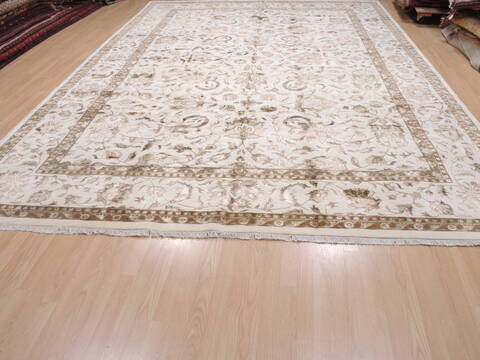 Kashan White Hand Knotted 100 X 145  Area Rug 100-25296 Image 5