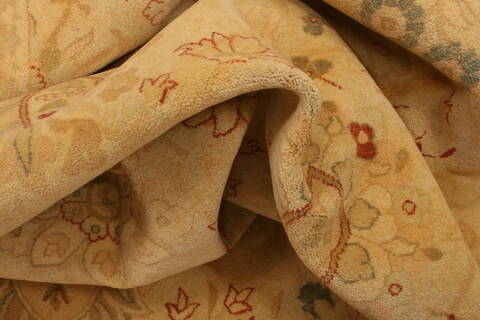 Agra Beige Hand Knotted 103 X 143  Area Rug 100-25304 Image 2