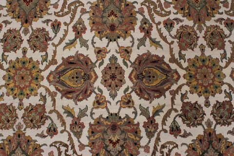Agra Beige Hand Knotted 90 X 120  Area Rug 250-25320 Image 6