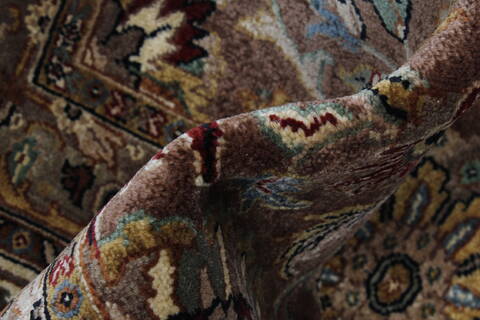 Tabriz Beige Hand Knotted 90 X 122  Area Rug 250-25321 Image 12