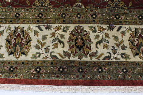 Kashan Beige Hand Knotted 810 X 122  Area Rug 250-25324 Image 2