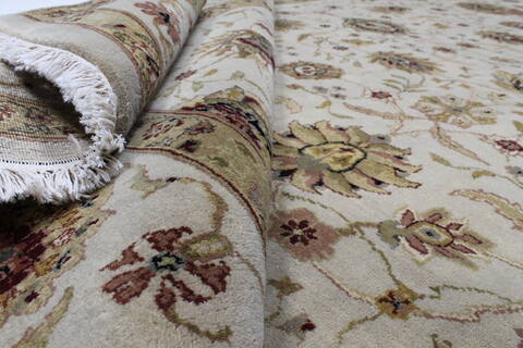 Kashan Beige Hand Knotted 92 X 1111  Area Rug 250-25325 Image 11