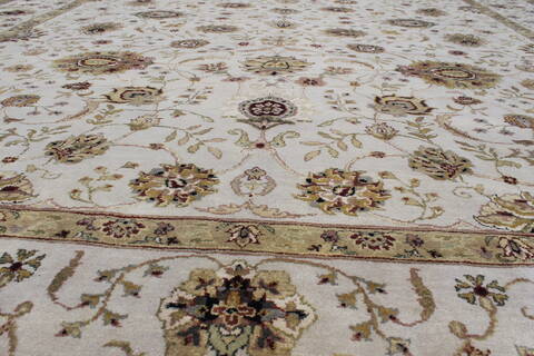 Kashan Beige Hand Knotted 92 X 1111  Area Rug 250-25325 Image 2