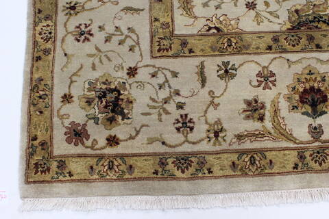 Kashan Beige Hand Knotted 92 X 1111  Area Rug 250-25325 Image 5