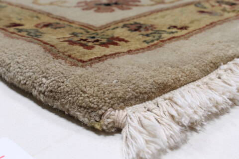 Kashan Beige Hand Knotted 92 X 1111  Area Rug 250-25325 Image 6