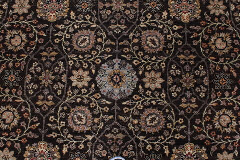 Haji Jalili Beige Hand Knotted 92 X 124  Area Rug 250-25336 Image 4