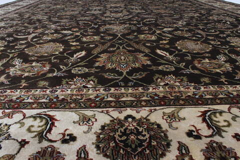 Kashan Beige Hand Knotted 90 X 120  Area Rug 250-25337 Image 10