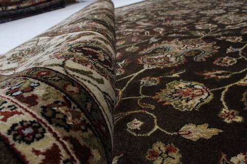 Kashan Beige Hand Knotted 90 X 120  Area Rug 250-25337 Image 8