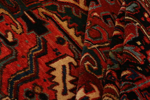 Heriz Red Hand Knotted 109 X 134  Area Rug 100-25443 Image 3