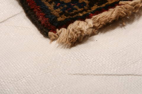Heriz Red Hand Knotted 109 X 134  Area Rug 100-25443 Image 9