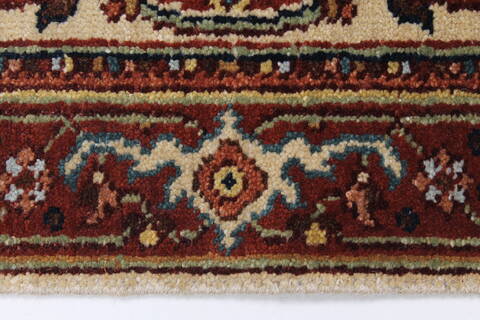 Serapi White Hand Knotted 20 X 40  Area Rug 250-25471 Image 2