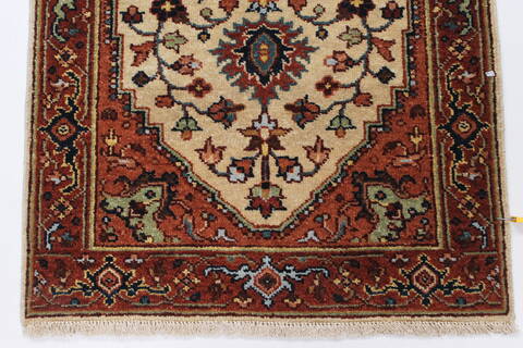 Serapi White Hand Knotted 20 X 40  Area Rug 250-25471 Image 4