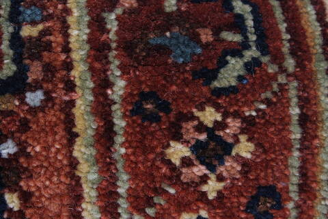 Serapi White Hand Knotted 20 X 40  Area Rug 250-25471 Image 8