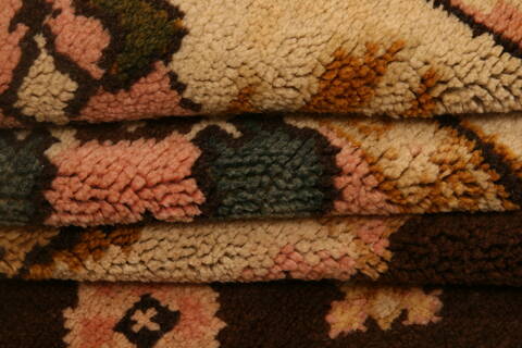 Tabriz Beige Hand Knotted 66 X 94  Area Rug 100-25520 Image 4