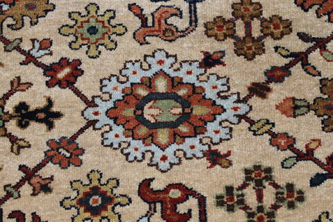 Serapi Beige Runner Hand Knotted 26 X 61  Area Rug 250-25598 Image 3