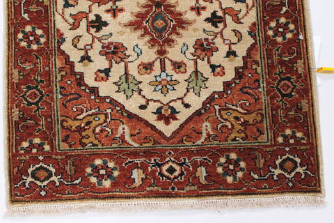 Serapi Beige Runner Hand Knotted 21 X 60  Area Rug 250-25610 Image 3
