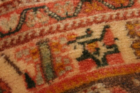 Qashqai Red Hand Knotted 130 X 190  Area Rug 100-25654 Image 1