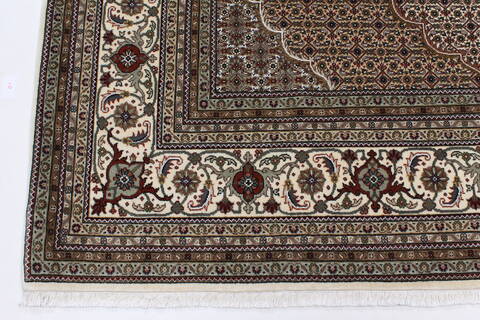 Mahi Beige Hand Knotted 82 X 114  Area Rug 250-25673 Image 3