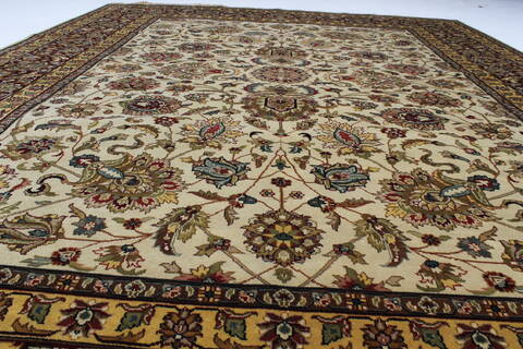 Kashan Beige Hand Knotted 90 X 118  Area Rug 250-25679 Image 1