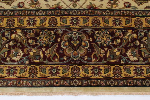 Kashan Beige Hand Knotted 90 X 118  Area Rug 250-25679 Image 2