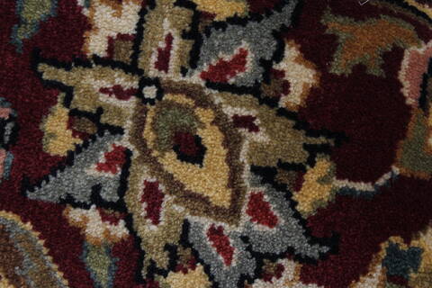 Kashan Beige Hand Knotted 90 X 118  Area Rug 250-25679 Image 8