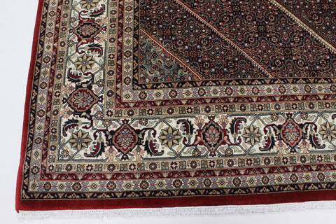Bidjar Beige Hand Knotted 84 X 1110  Area Rug 250-25689 Image 3