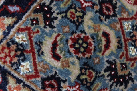 Bidjar Beige Hand Knotted 84 X 1110  Area Rug 250-25689 Image 6
