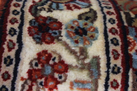 Semnan Beige Runner Hand Knotted 24 X 60  Area Rug 250-25727 Image 7
