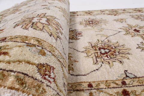 Kashan Beige Runner Hand Knotted 27 X 60  Area Rug 250-25774 Image 9