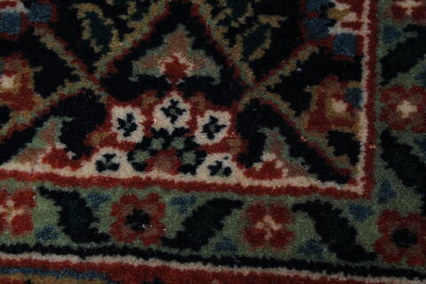 Herati Green Runner Hand Knotted 26 X 511  Area Rug 250-25797 Image 10