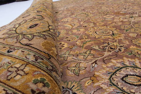 Tabriz Beige Hand Knotted 91 X 122  Area Rug 250-25812 Image 11