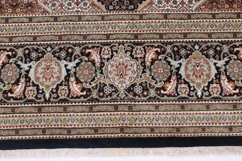 Mahi Black Hand Knotted 82 X 114  Area Rug 250-25824 Image 2