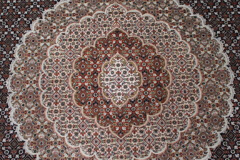 Mahi Black Hand Knotted 82 X 114  Area Rug 250-25824 Image 3