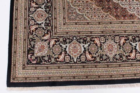 Mahi Black Hand Knotted 82 X 114  Area Rug 250-25824 Image 4