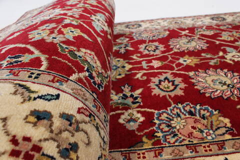 Isfahan Red Runner Hand Knotted 28 X 61  Area Rug 250-25893 Image 10