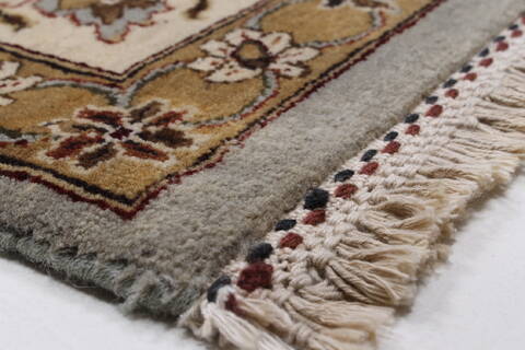 Kashan Beige Hand Knotted 89 X 116  Area Rug 250-25938 Image 4