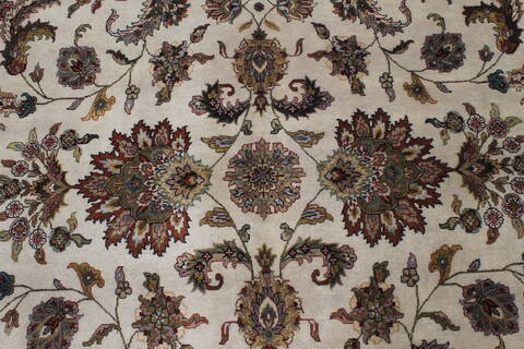 Kashan Beige Hand Knotted 90 X 124  Area Rug 250-25947 Image 3