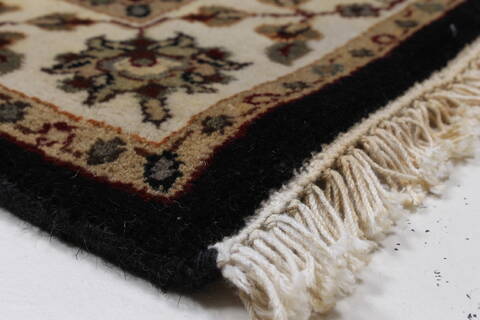 Kashmar Beige Runner Hand Knotted 28 X 61  Area Rug 250-26043 Image 6