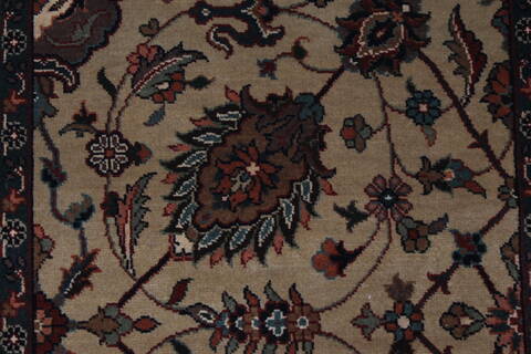 Tabriz Beige Runner Hand Knotted 26 X 61  Area Rug 250-26054 Image 4