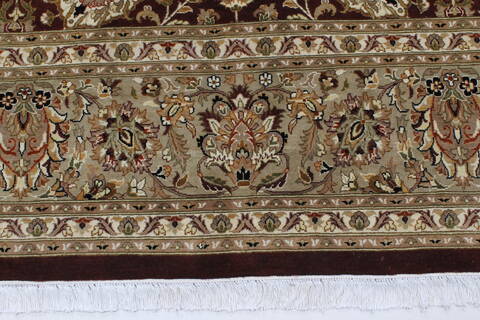 Tabriz Beige Hand Knotted 90 X 1110  Area Rug 250-26075 Image 3