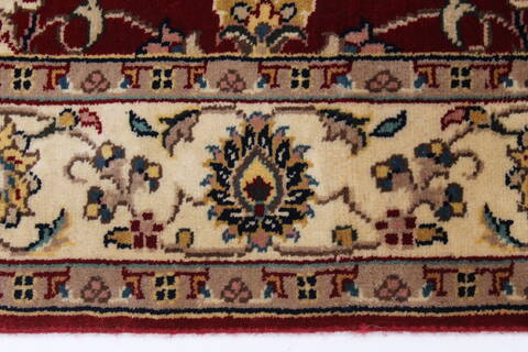 Isfahan Red Runner Hand Knotted 27 X 61  Area Rug 250-26086 Image 2